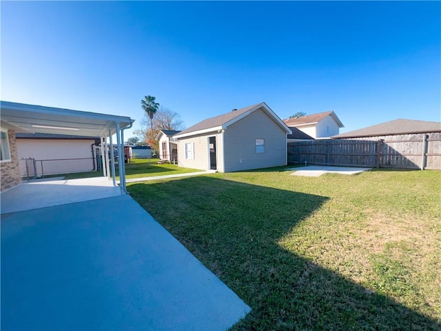 view of yard featuring a patio