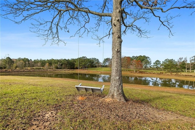 view of yard with a water view