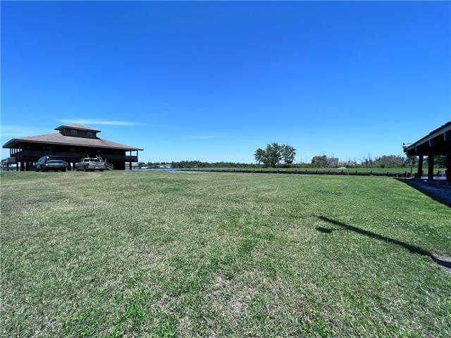 800 Anna St, Lafitte, LA 70067 - view of green lawn