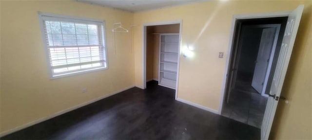 unfurnished bedroom featuring a closet