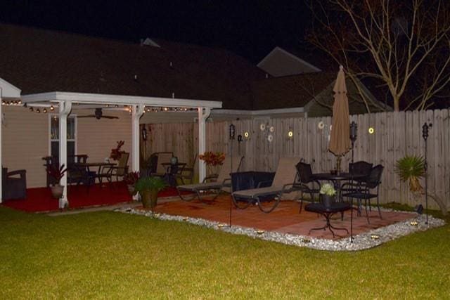 view of patio / terrace with ceiling fan