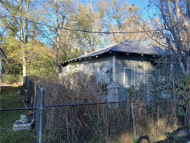 view of home's exterior