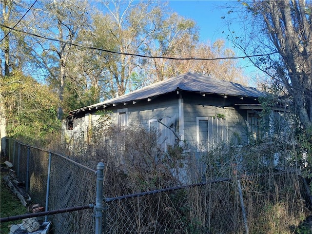 view of home's exterior