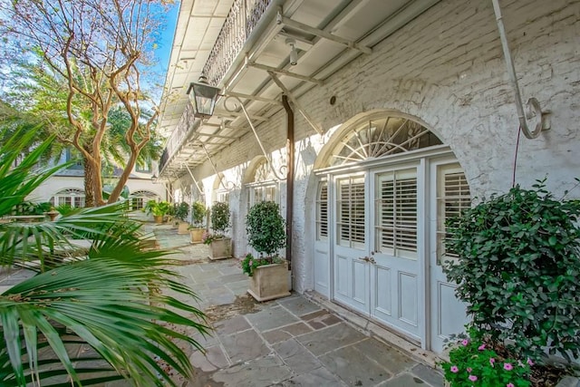 view of entrance to property