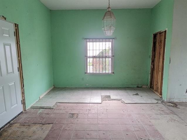 view of unfurnished dining area