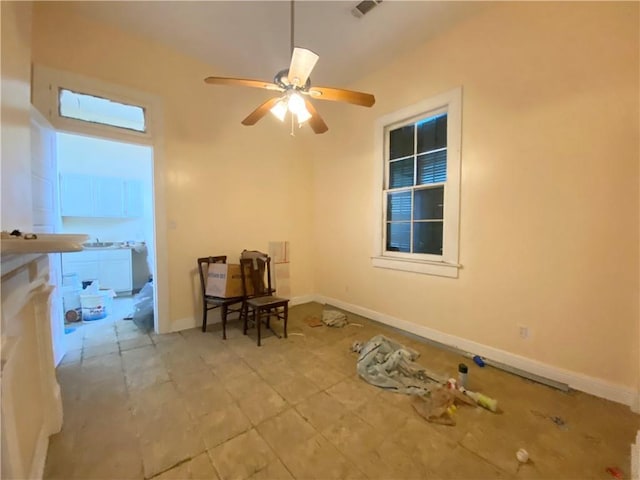 dining space featuring a ceiling fan, visible vents, and baseboards