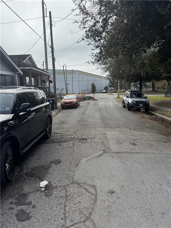 Listing photo 2 for 1412 S Prieur St, New Orleans LA 70125