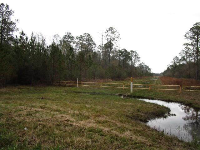 Listing photo 3 for Sticker Bay Rd, Lacombe LA 70445