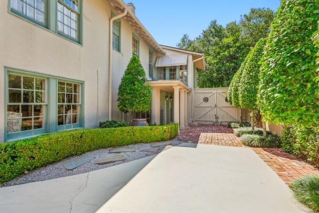 exterior space featuring a patio