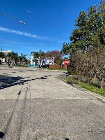 6066 Wildair Dr, New Orleans, LA 70122
