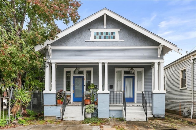 view of front of home with covered porch