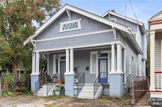 view of front of property featuring a porch