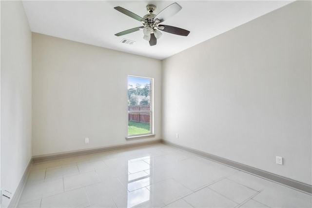 unfurnished room featuring ceiling fan