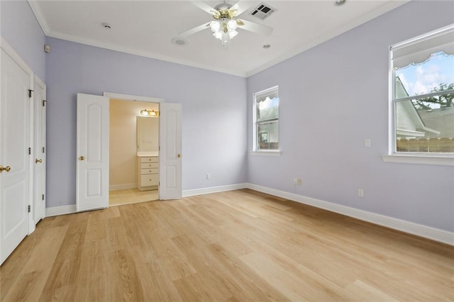 unfurnished bedroom with ensuite bathroom, light hardwood / wood-style flooring, ceiling fan, and ornamental molding