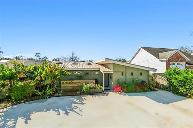 view of front of home