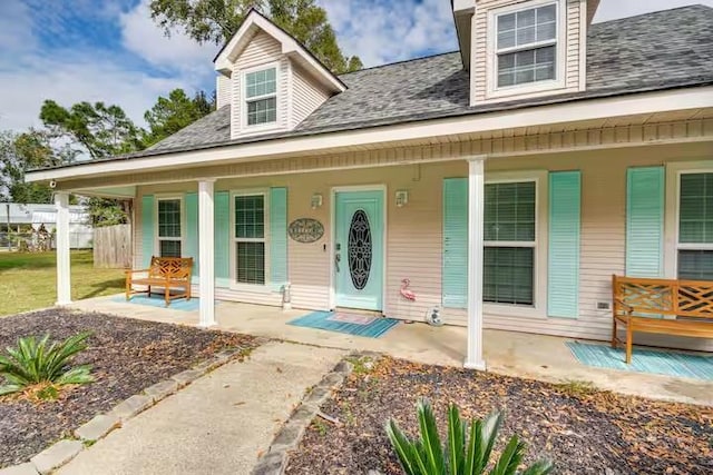 view of front of house featuring a porch