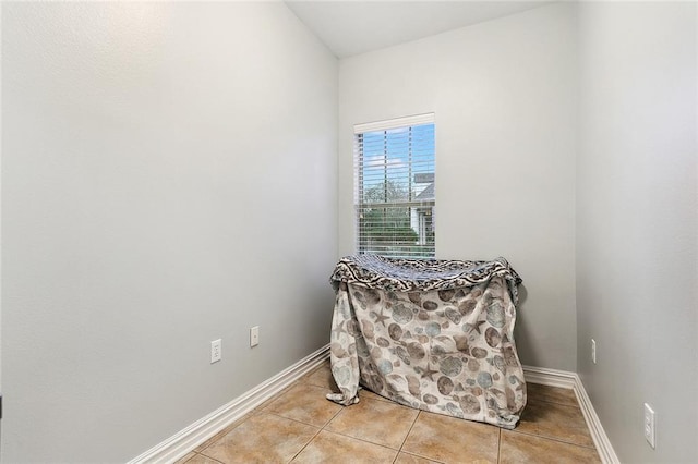 sitting room featuring light tile patterned floors