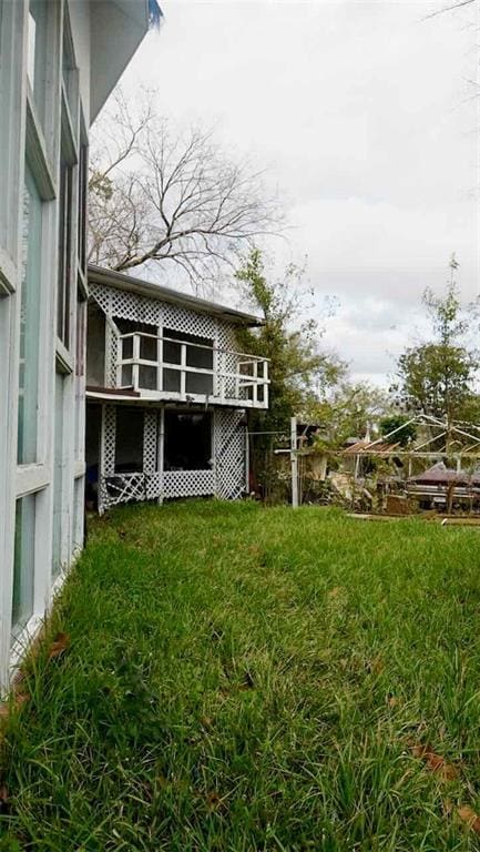 235 S Acadian Thruway, Baton Rouge, LA 70806 - view of grassy yard