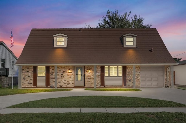 view of front of home featuring a porch