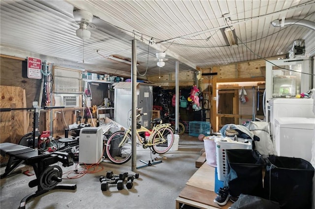 interior space with washer / clothes dryer and ceiling fan