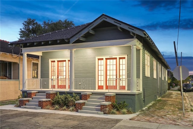 view of front facade featuring a porch