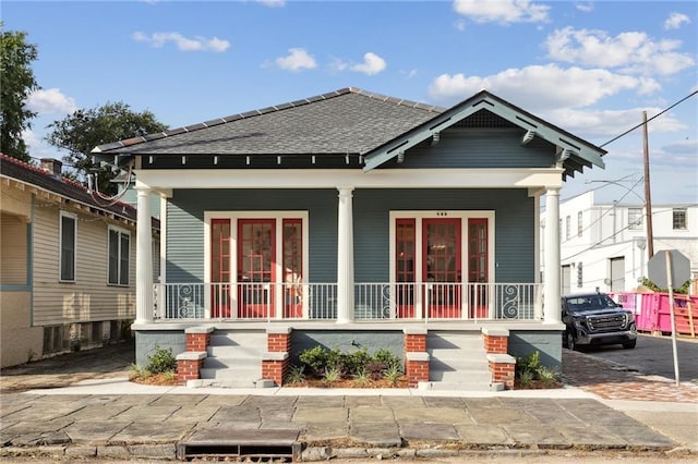 view of front facade with covered porch