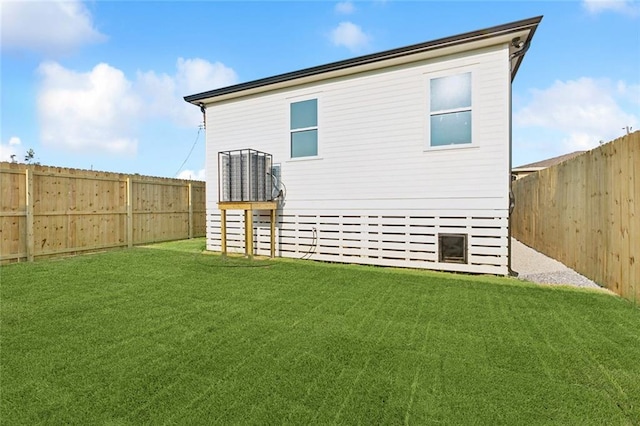 3124 Utah St, Kenner, LA 70065 - back of property featuring a fenced backyard