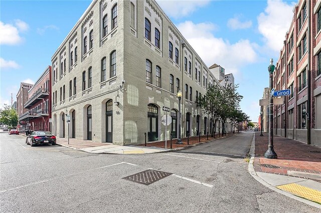 700 Commerce St Unit 107, New Orleans LA, 70130, 1 bedrooms, 1.5 baths condo for sale