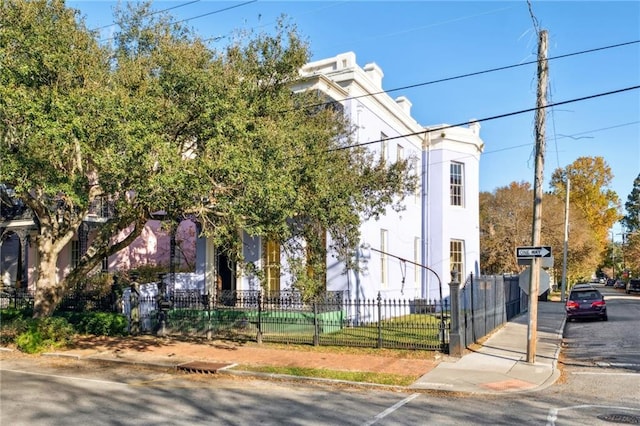 1432 Magazine St, New Orleans, LA 70130 - photo 2