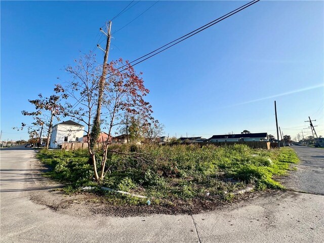 2535 Gallier St, New Orleans, LA 70117 - photo 2