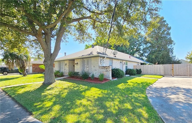 view of front of house with a front yard