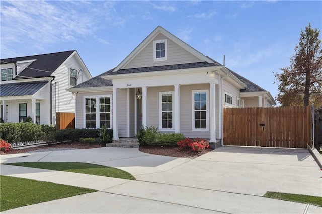 view of front of property with covered porch