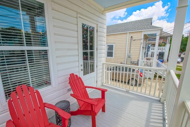 balcony featuring covered porch