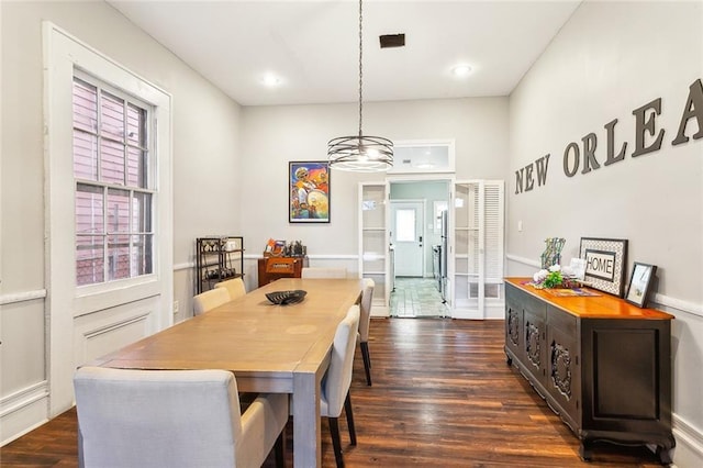 1512 Saint Ann St, New Orleans, LA 70116 - dining area with recessed lighting, visible vents, dark wood-style flooring, and a notable chandelier