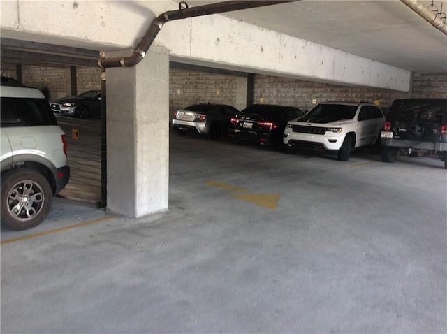 1205 St Charles Ave Unit 916, New Orleans, LA 70130 - view of parking deck