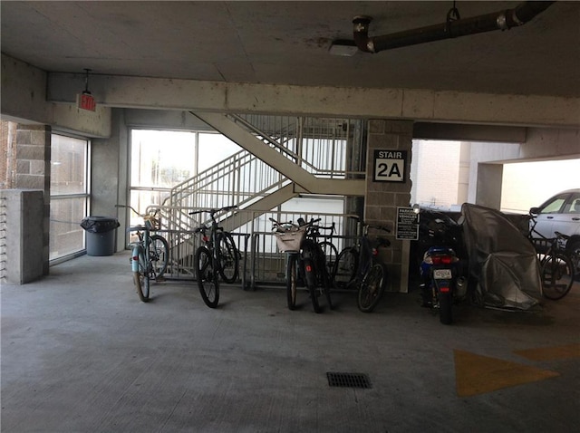 1205 St Charles Ave Unit 916, New Orleans, LA 70130 - view of garage