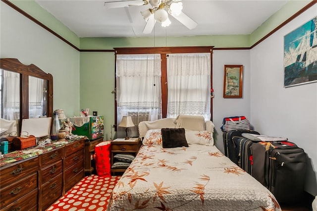 bedroom with ceiling fan