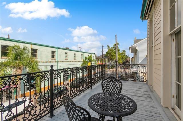 1027 Ninth St, New Orleans, LA 70115 - view of balcony