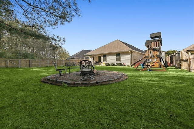 view of yard featuring a playground