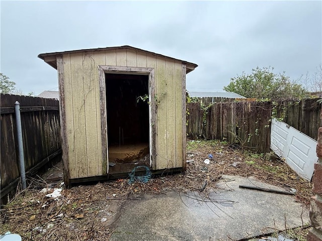 view of outbuilding