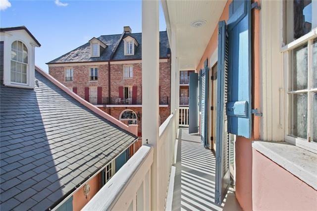 941-943 Toulouse St, New Orleans, LA 70112 - view of balcony