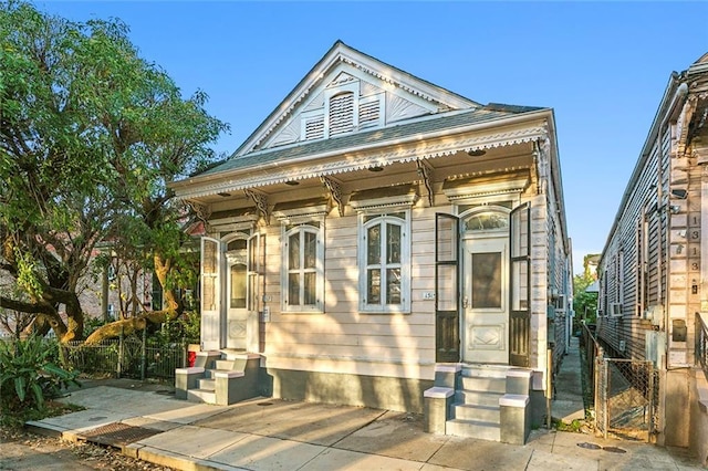 view of front of home