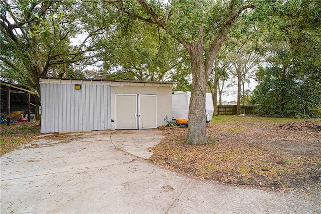 view of outbuilding