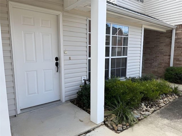 view of entrance to property