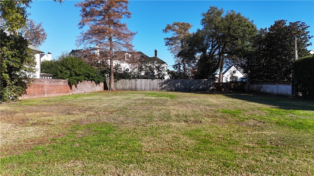 585 Woodvine Ave, Metairie, LA 70005
