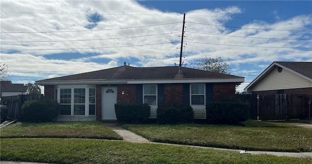 view of front of house with a front yard