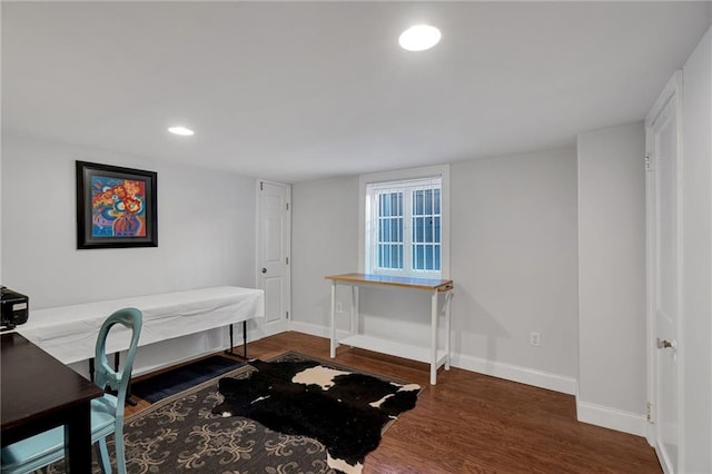 office area featuring recessed lighting, wood finished floors, and baseboards