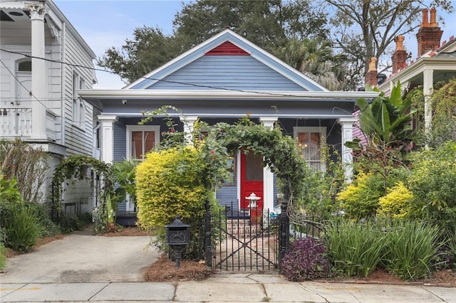 view of front of property