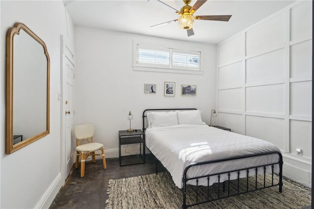 bedroom with ceiling fan