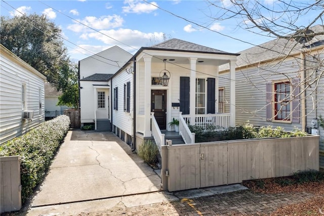 view of front of home featuring a porch